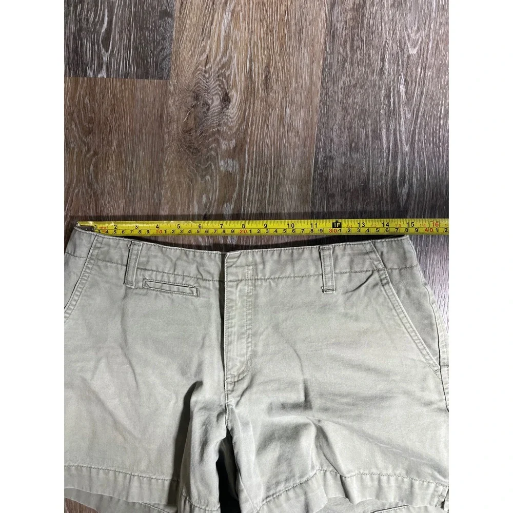 Old Navy Chino Shorts Womens 8 Green Good Cotton Mid Rise Utility‎ Khaki